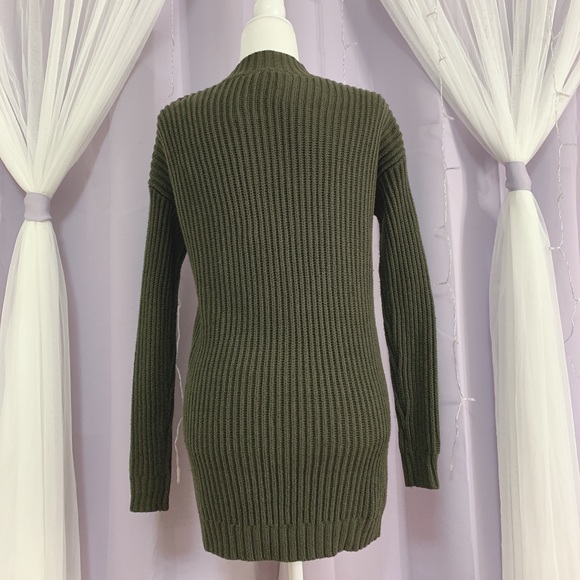 Express Sweater - Picture 3 of 3